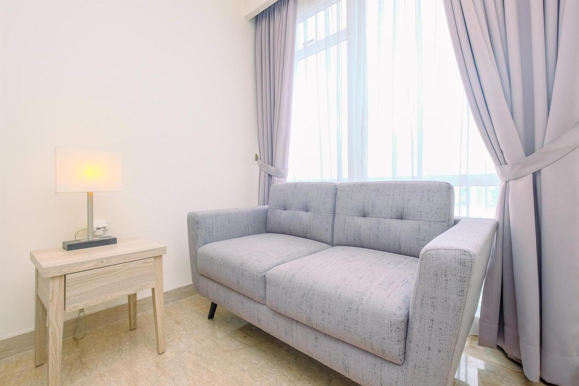 Apartment And Cozy At Menteng Park By Travelio