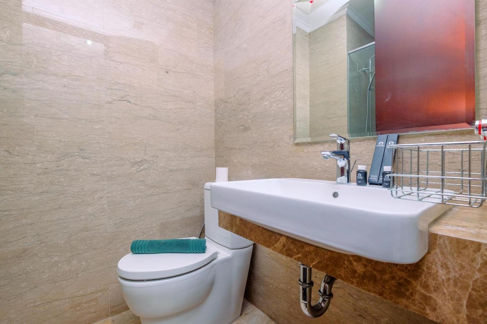 Apartment And Cozy At Menteng Park By Travelio *